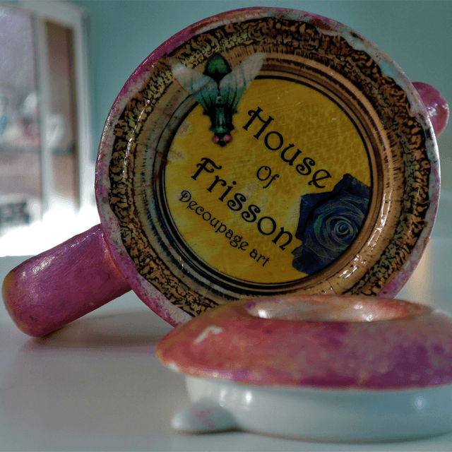 Blush/Pink “Doll Face Flower” Tea Pot/Flower Vase - House of Frisson