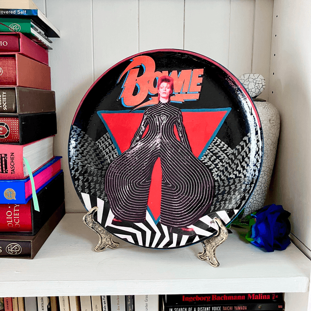 "Bowie" Black Upcycled Wall Plate - House of Frisson