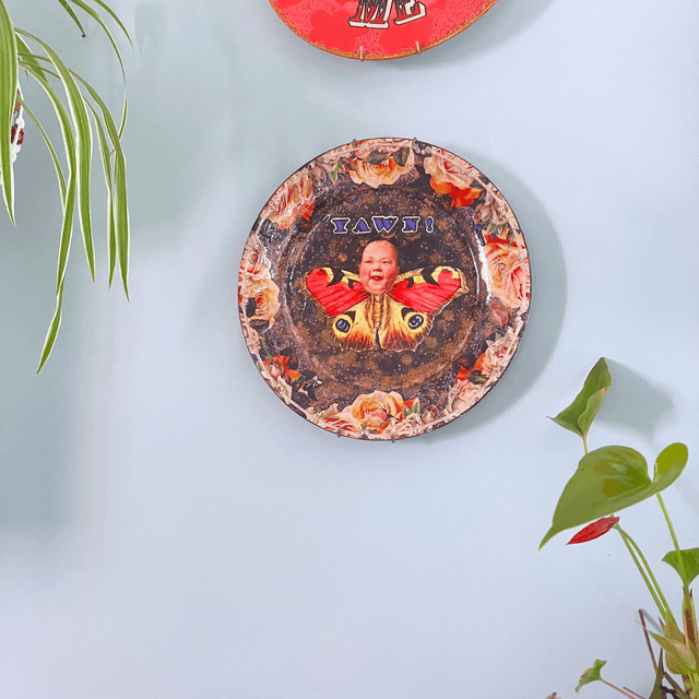 "Yawn!" Black Upcycled Wall Plate - House of Frisson