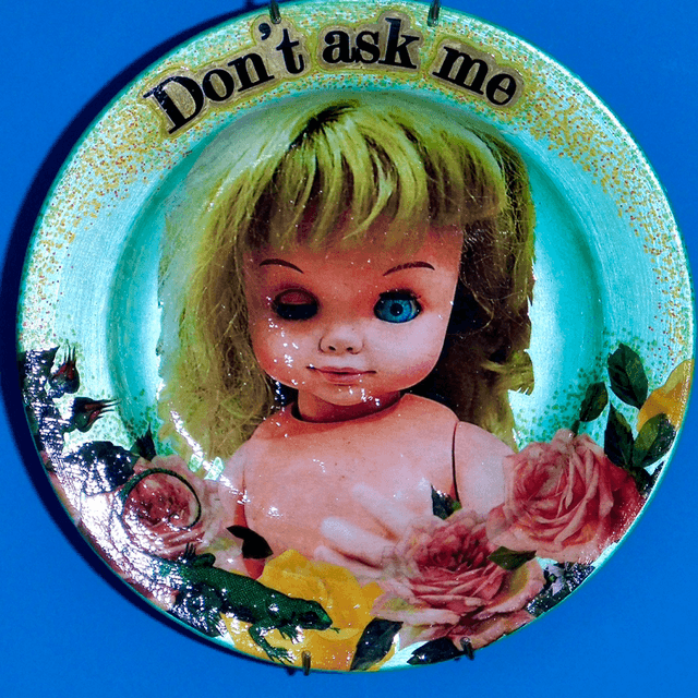“Don’t Ask Me” Green Upcycled Wall Plate - House of Frisson