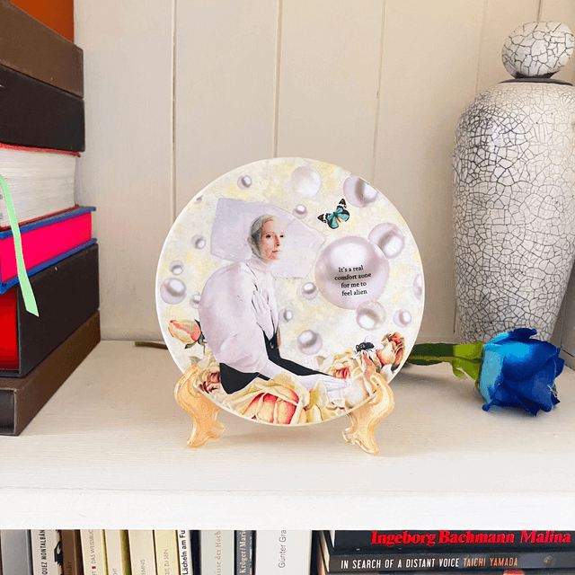 "It's a Real Comfort Zone for Me to Feel Alien" Cream Upcycled Trinket Dish - House of Frisson